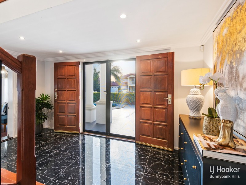 56 Juniper Circuit, Stretton QLD 4116