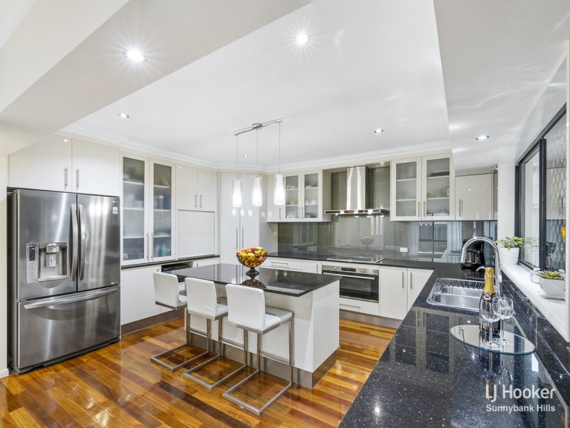 2 Trevi Close, Eight Mile Plains QLD 4113