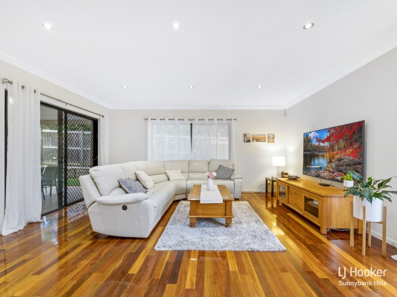 2 Trevi Close, Eight Mile Plains QLD 4113