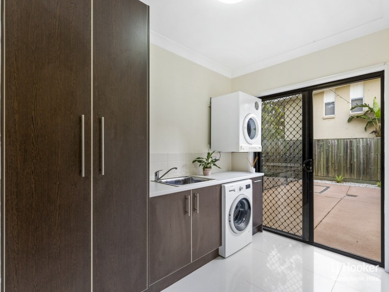 2 Trevi Close, Eight Mile Plains QLD 4113