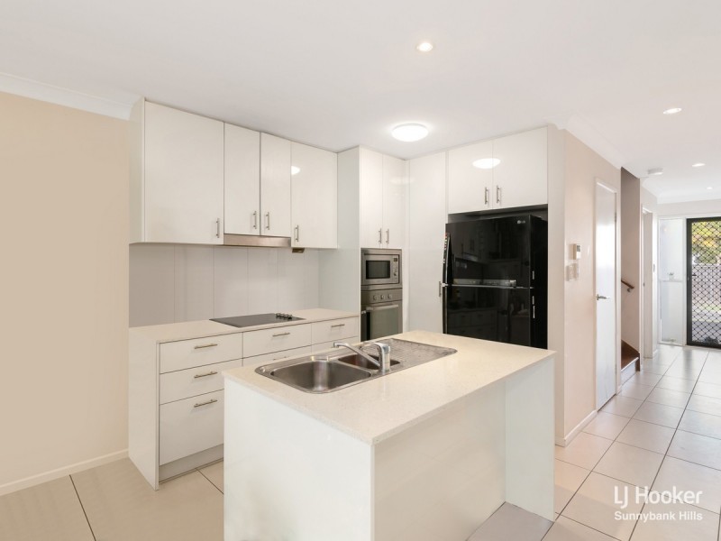 17/37 Slobodian Avenue, Eight Mile Plains QLD 4113