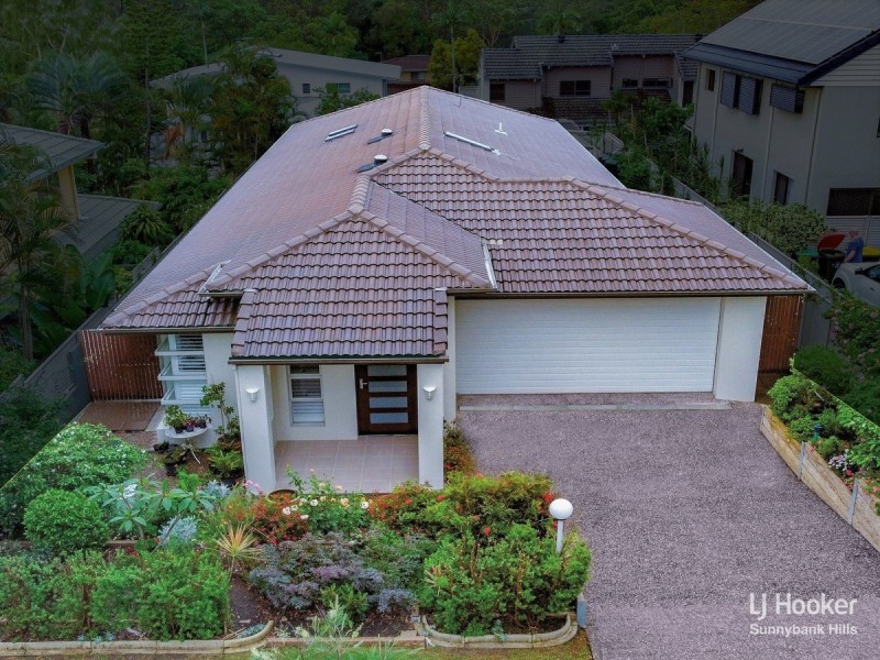 6 Culzean Street, Mansfield QLD 4122