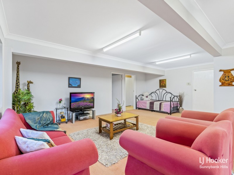 105 Stones Road, Sunnybank Hills QLD 4109