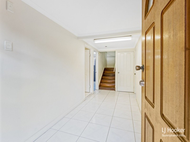 13 Le Grand Street, Macgregor QLD 4109