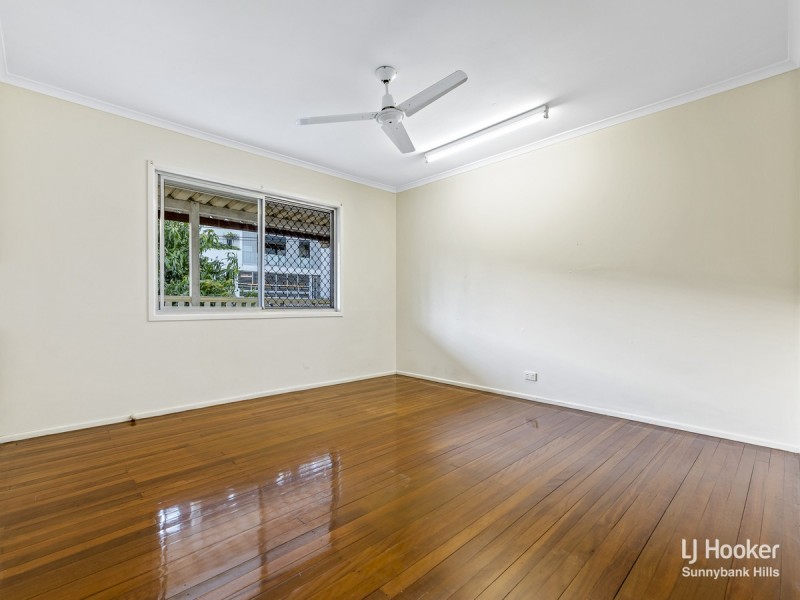 13 Le Grand Street, Macgregor QLD 4109