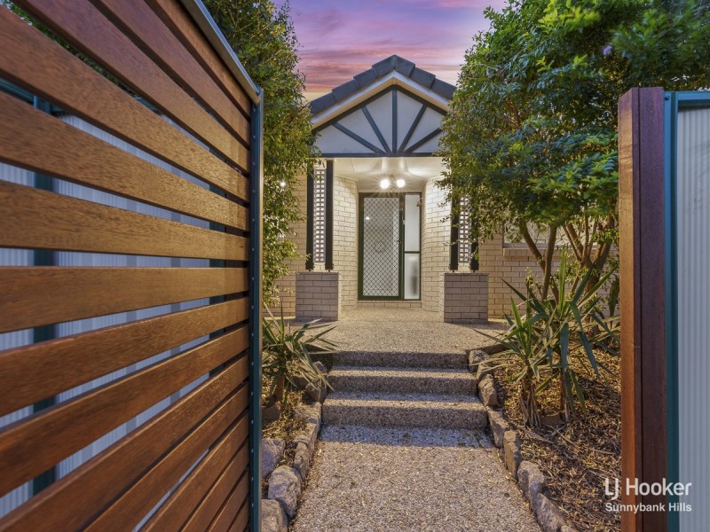 72 Azalea Crescent, Calamvale QLD 4116