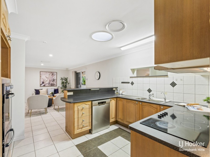 72 Azalea Crescent, Calamvale QLD 4116