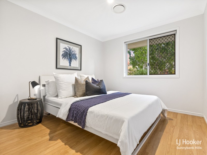 72 Azalea Crescent, Calamvale QLD 4116