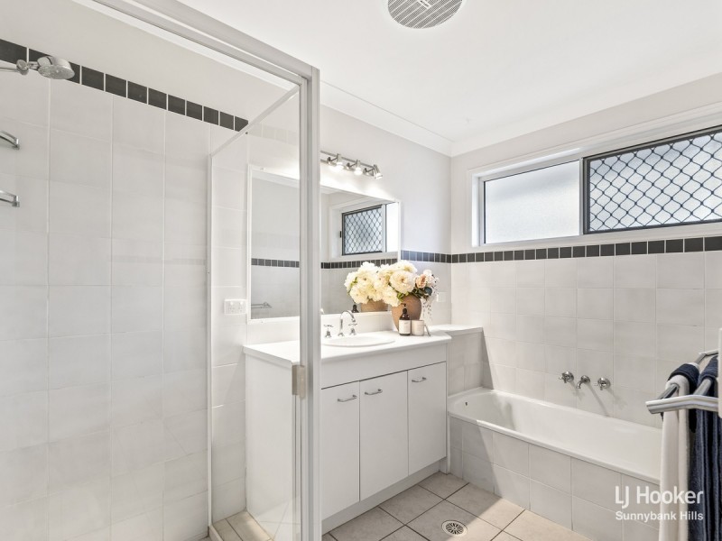 72 Azalea Crescent, Calamvale QLD 4116