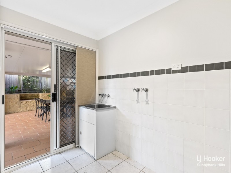 72 Azalea Crescent, Calamvale QLD 4116