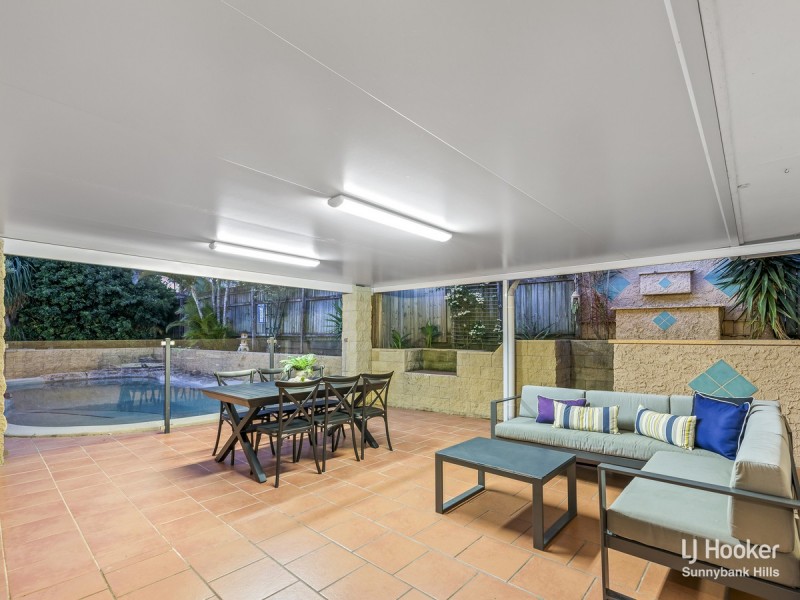 72 Azalea Crescent, Calamvale QLD 4116
