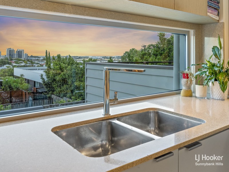 266 Oxford Street, Balmoral QLD 4171