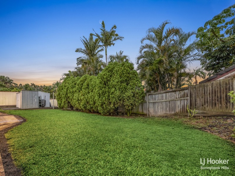 30 Carnation Crescent, Calamvale QLD 4116