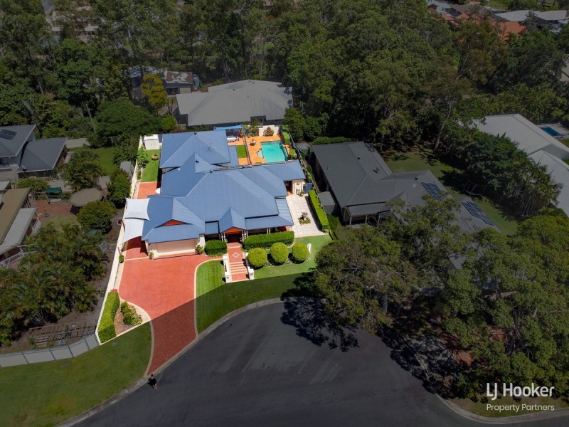 10 Sovereign Close, Wishart QLD 4122