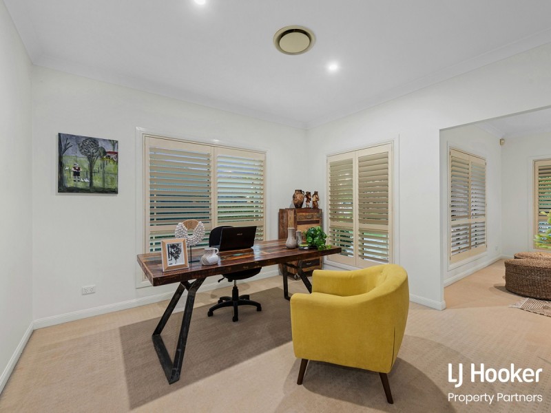 10 Sovereign Close, Wishart QLD 4122