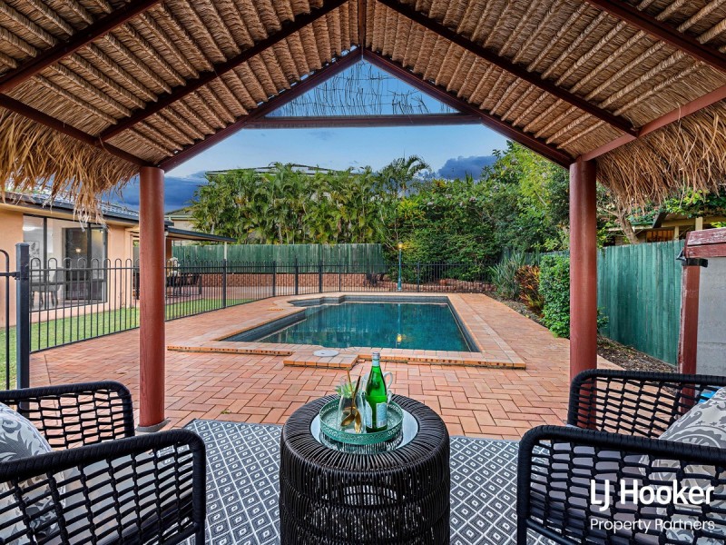 15 Cotswold Place, Wishart QLD 4122