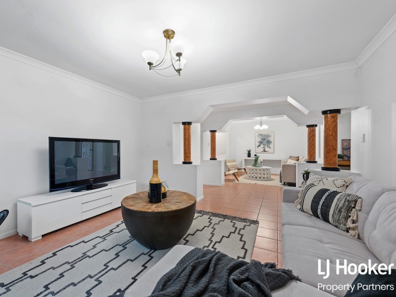 15 Cotswold Place, Wishart QLD 4122