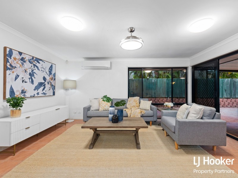 15 Cotswold Place, Wishart QLD 4122