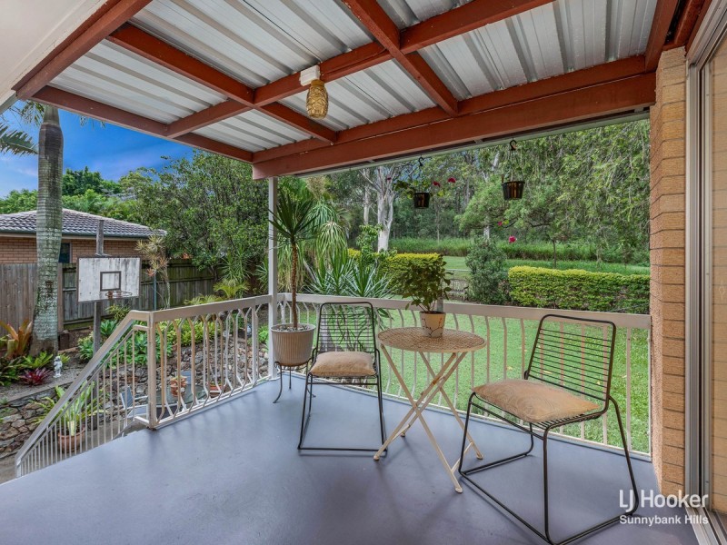 24 Amsterdam Street, Wishart QLD 4122