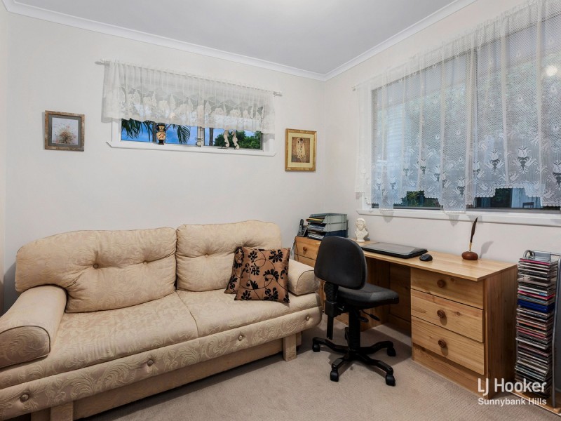 24 Amsterdam Street, Wishart QLD 4122