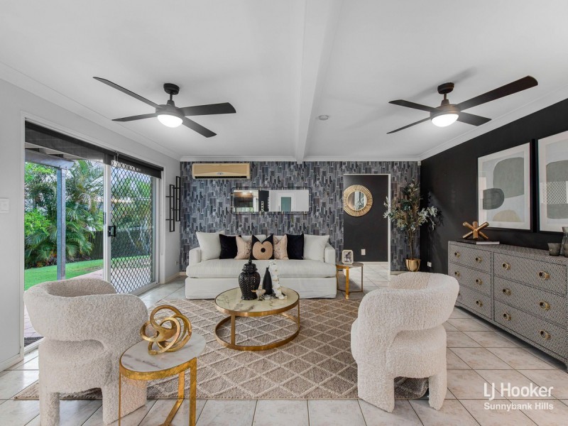12 Buckinghamia Place, Stretton QLD 4116