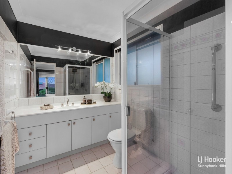 12 Buckinghamia Place, Stretton QLD 4116