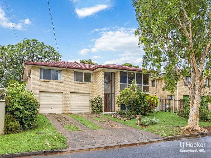 17 Sunderland Street, Macgregor QLD 4109