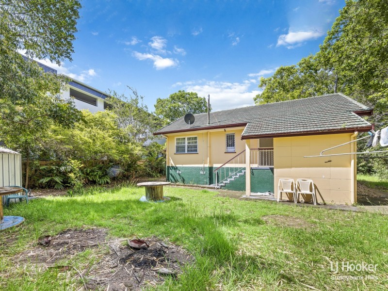9 Deacon Street, Coopers Plains QLD 4108