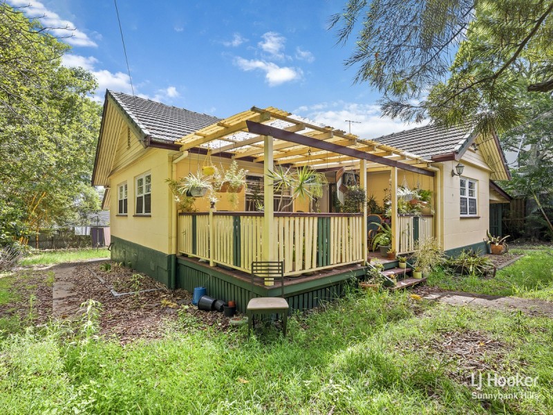 9 Deacon Street, Coopers Plains QLD 4108