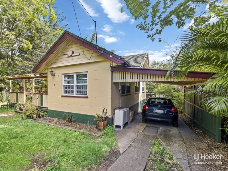9 Deacon Street, Coopers Plains QLD 4108
