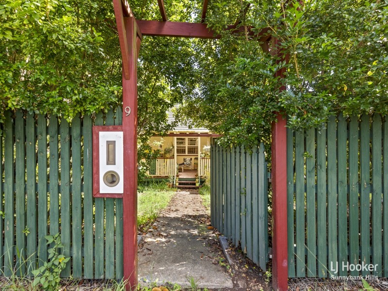 9 Deacon Street, Coopers Plains QLD 4108