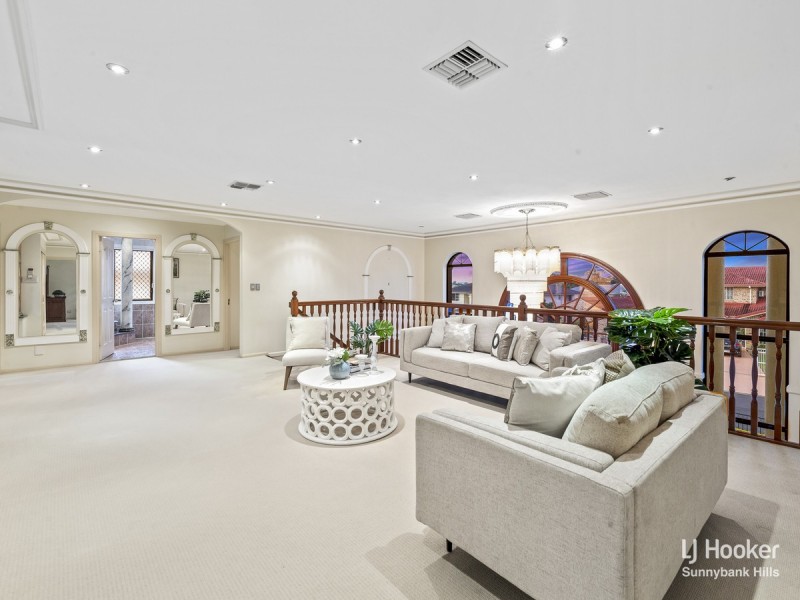 56 Poinciana Crescent, Stretton QLD 4116