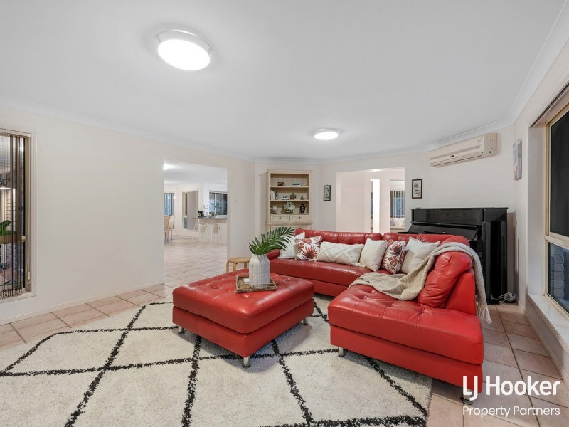 12 Sandwell Close, Wishart QLD 4122