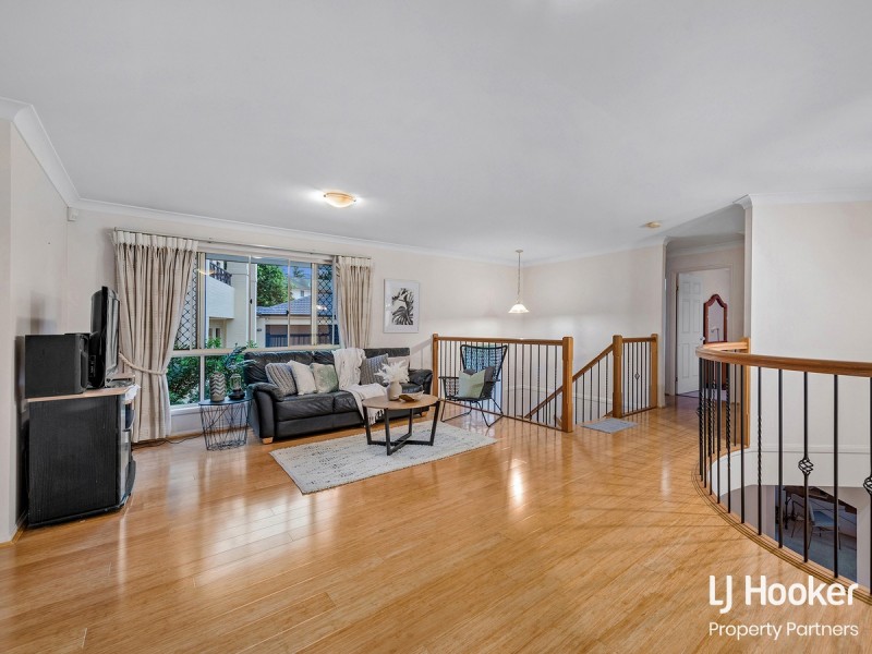 12 Sandwell Close, Wishart QLD 4122