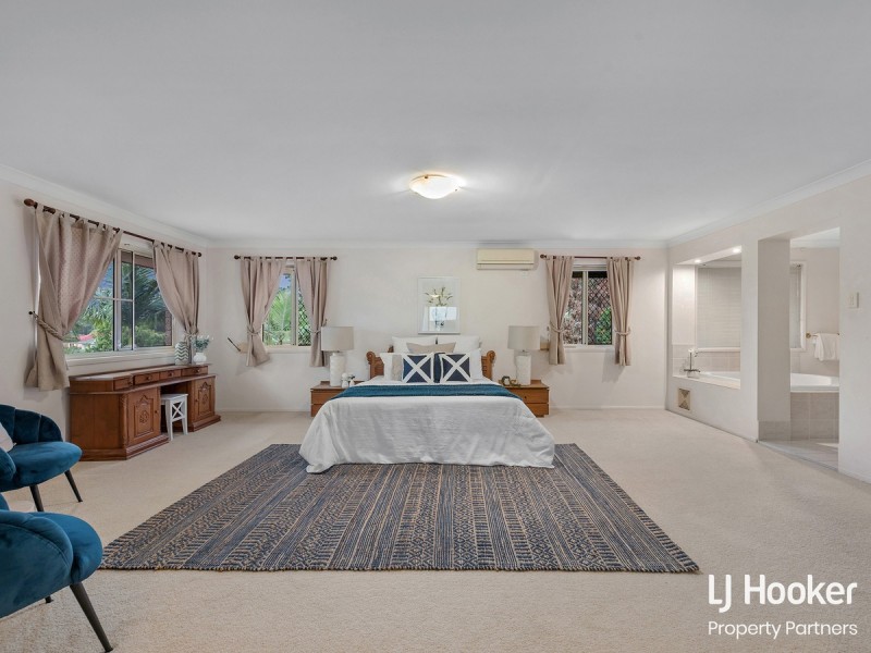 12 Sandwell Close, Wishart QLD 4122