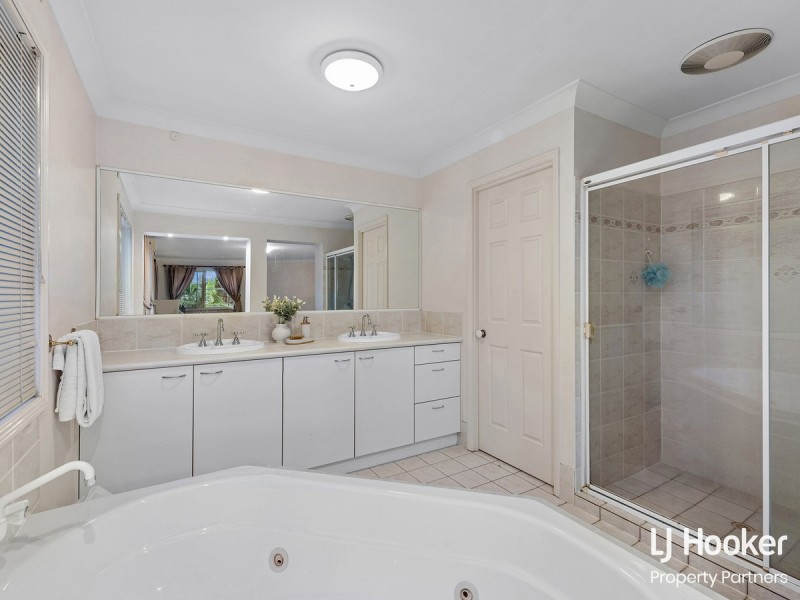 12 Sandwell Close, Wishart QLD 4122