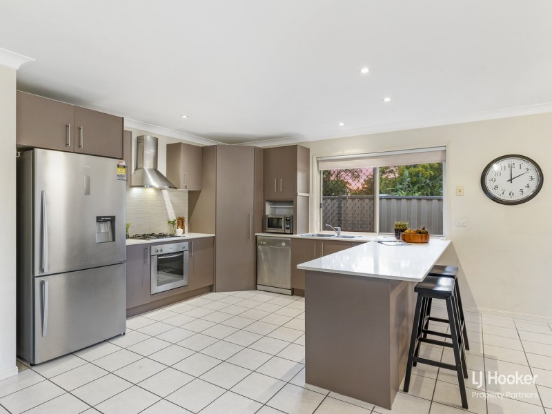 27 Pear Street, Runcorn QLD 4113