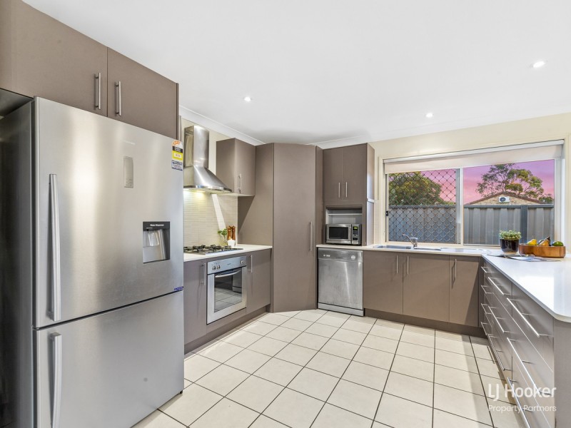 27 Pear Street, Runcorn QLD 4113