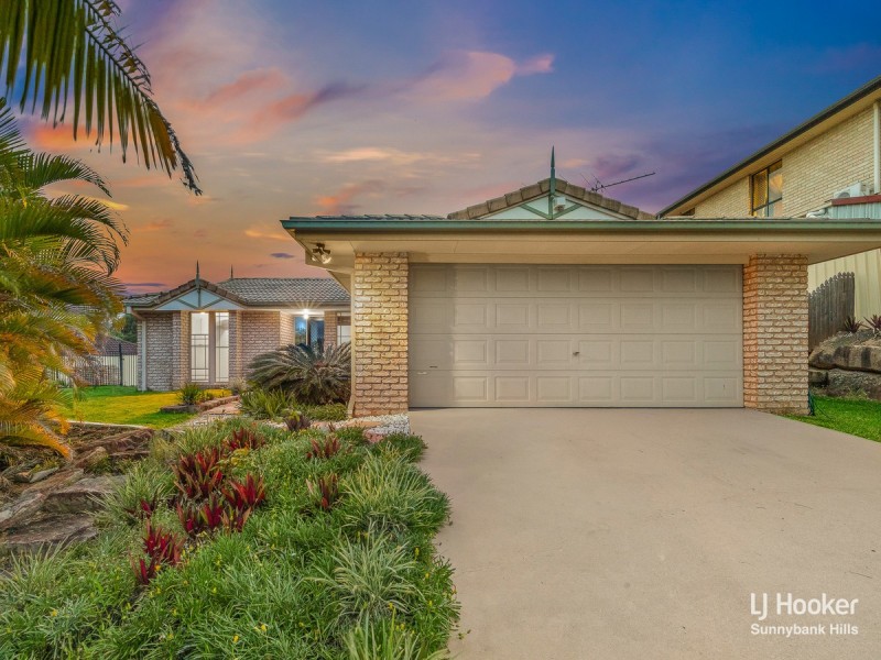 11 Paddington Crescent, Stretton QLD 4116