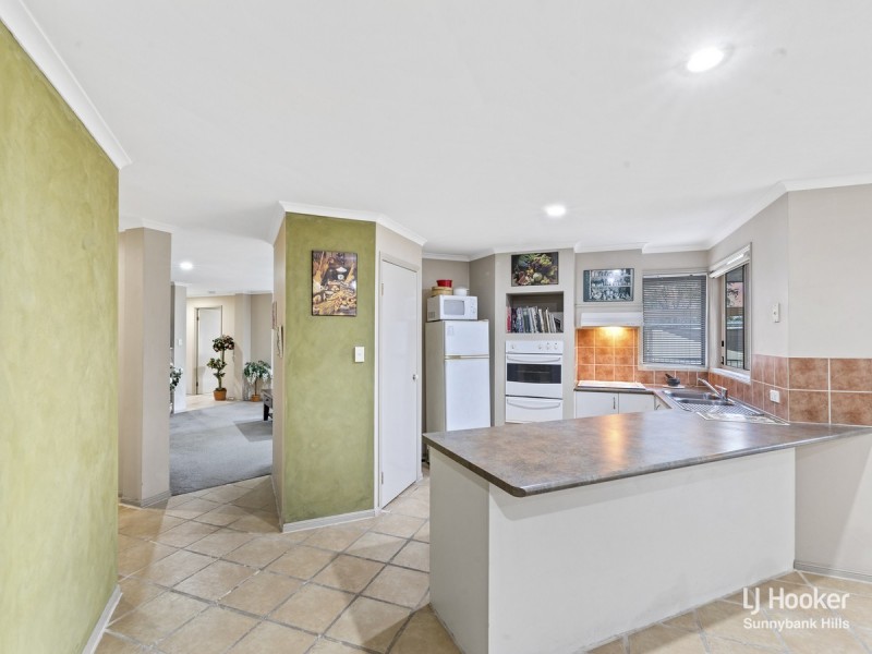 11 Paddington Crescent, Stretton QLD 4116