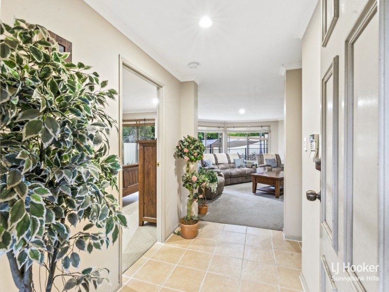 11 Paddington Crescent, Stretton QLD 4116