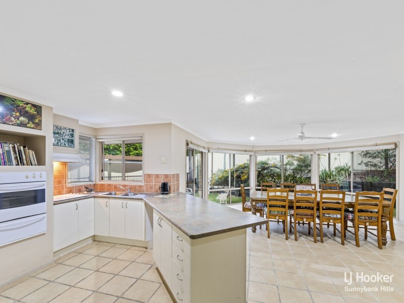 11 Paddington Crescent, Stretton QLD 4116