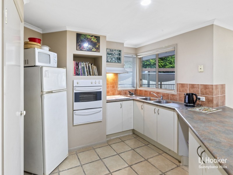 11 Paddington Crescent, Stretton QLD 4116