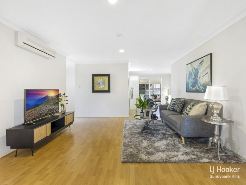 33 Yewleaf Place, Calamvale QLD 4116