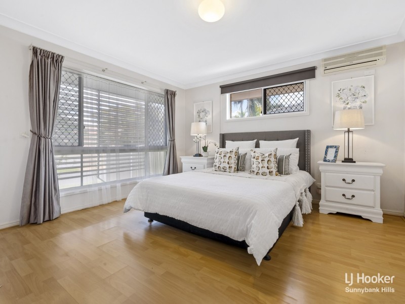 33 Yewleaf Place, Calamvale QLD 4116