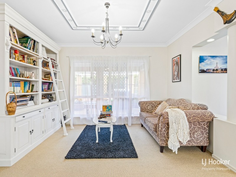 43 Poinciana Crescent, Stretton QLD 4116