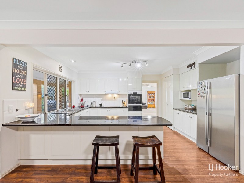 43 Poinciana Crescent, Stretton QLD 4116