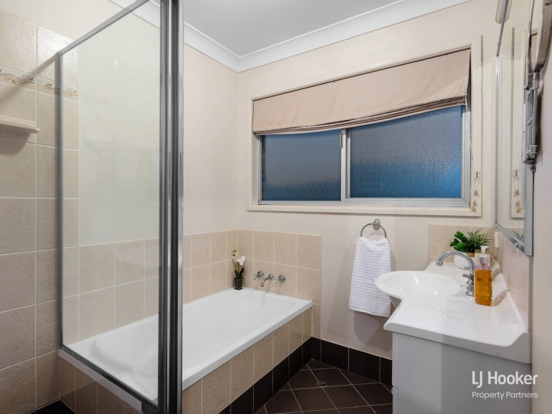 10 Cressbrook Street, Eight Mile Plains QLD 4113