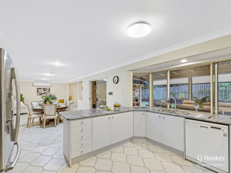 6 Daisy Court, Calamvale QLD 4116