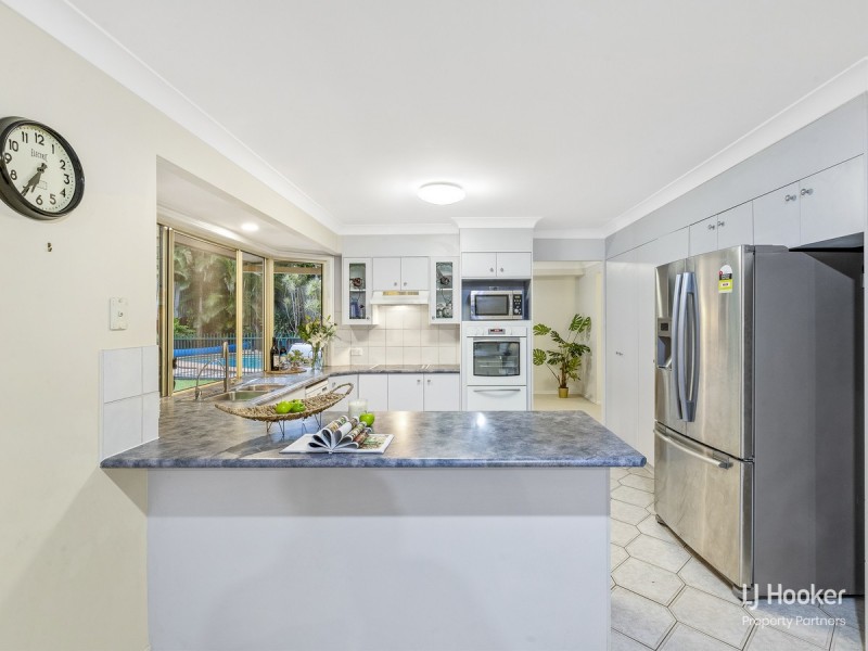 6 Daisy Court, Calamvale QLD 4116